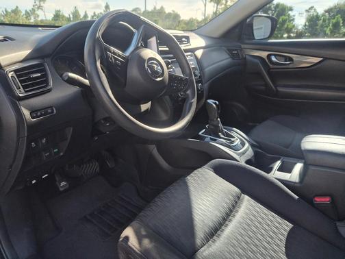 Black 2017 Nissan Rogue S