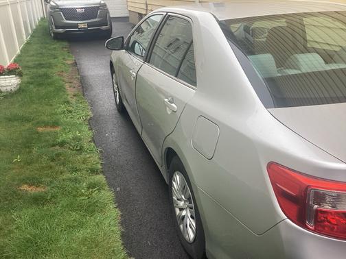 Silver 2014 Toyota Camry XLE
