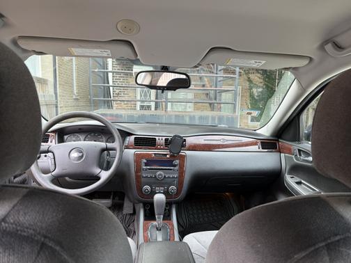 2010 Chevrolet Impala LS
