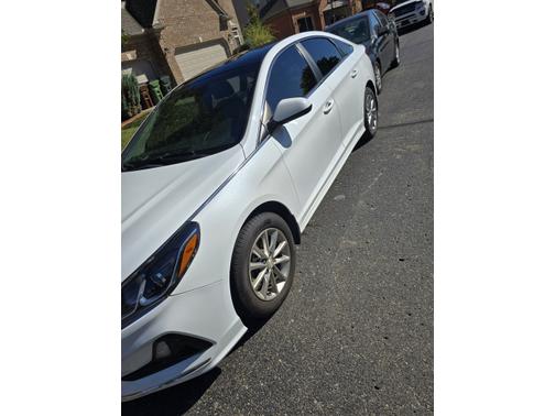 2018 Hyundai SONATA SE