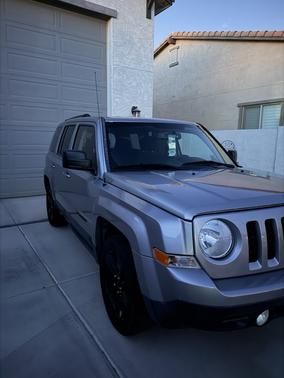 Silver 2015 Jeep Patriot Altitude