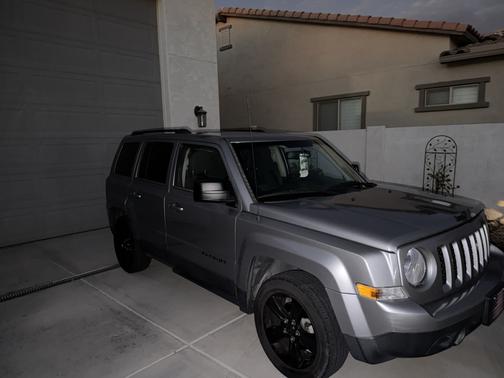 Silver 2015 Jeep Patriot Altitude
