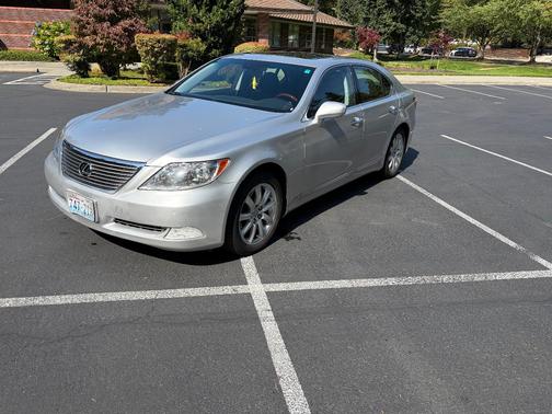 Silver 2009 Lexus LS 460 Base