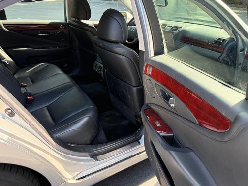 Silver 2009 Lexus LS 460 Base