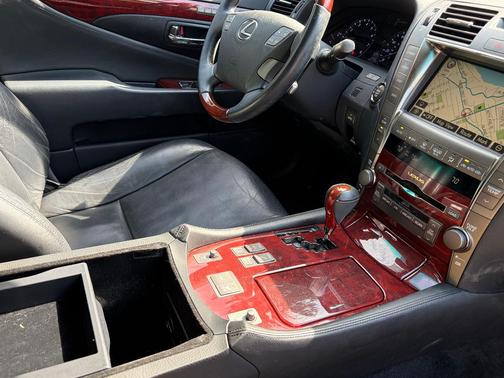 Silver 2009 Lexus LS 460 Base