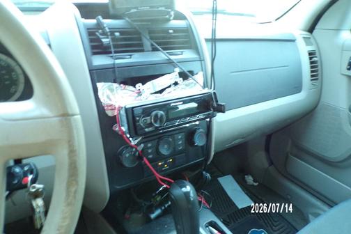 White 2009 Ford Escape XLS