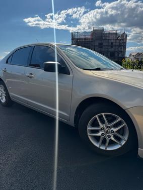 2010 Ford Fusion S