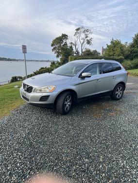 Silver 2013 Volvo XC60 T6