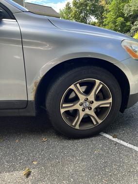 Silver 2013 Volvo XC60 T6