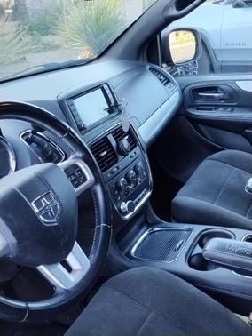 Blue 2013 Dodge Grand Caravan SXT