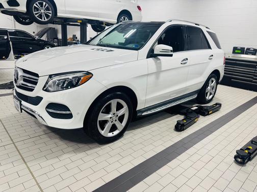 White 2017 Mercedes-Benz GLE 350 4MATIC