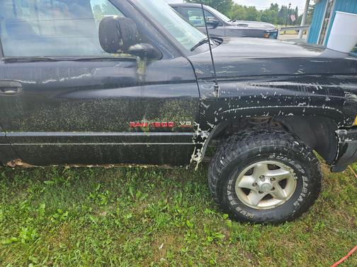 Black 1998 Dodge Ram 1500 Base