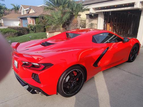 Red 2020 Chevrolet Corvette Stingray w/2LT