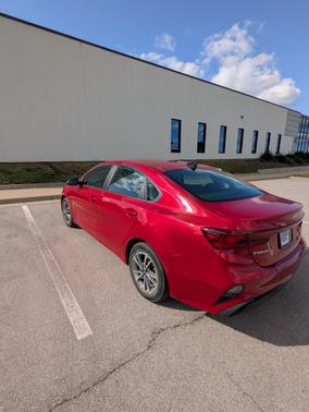 Red 2023 Kia Forte LXS