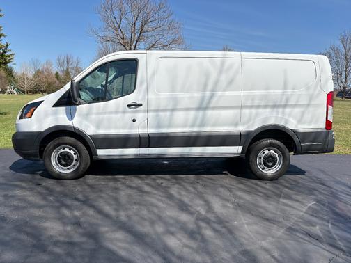 2017 Ford Transit-250 Base