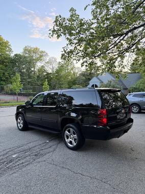 Black 2014 Chevrolet Suburban 1500 LT