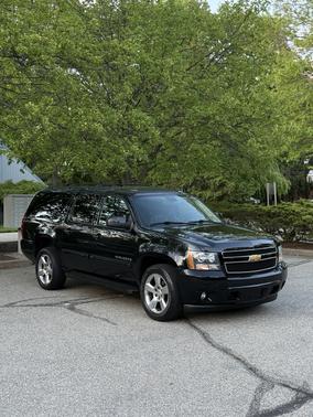 Black 2014 Chevrolet Suburban 1500 LT