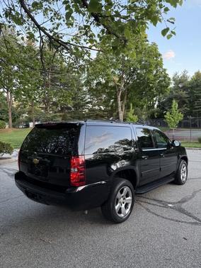 Black 2014 Chevrolet Suburban 1500 LT