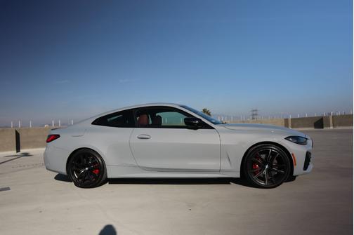 Gray 2023 BMW M440 i