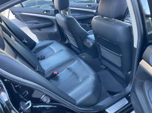 2012 INFINITI G37 Journey