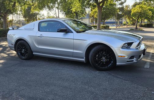 2014 Ford Mustang V6