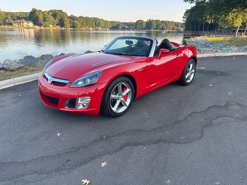 2009 Saturn Sky Red Line
