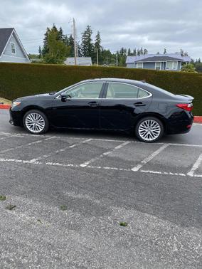 Black 2014 Lexus ES 350 Base