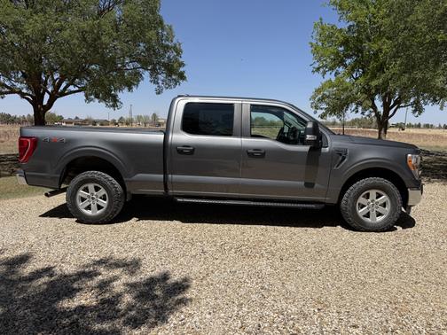 Gray 2022 Ford F-150 XLT