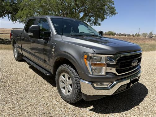 Gray 2022 Ford F-150 XLT