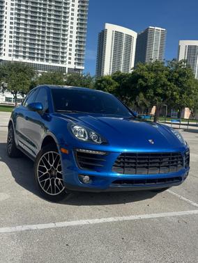 Blue 2015 Porsche Macan Macan S