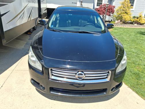 Black 2012 Nissan Maxima SV