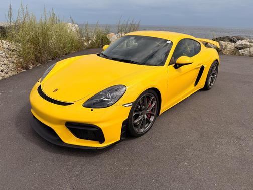 Yellow 2022 Porsche 718 Cayman 718 Cayman GT4