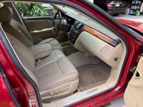 Red 2006 Cadillac DTS Luxury