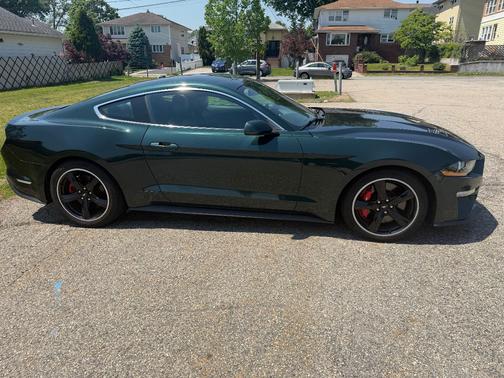 Green 2019 Ford Mustang Bullitt
