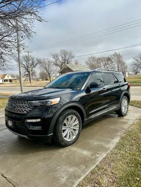 Black 2020 Ford Explorer Limited