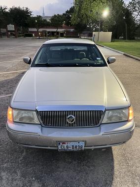 Gray 2004 Mercury Grand Marquis GS
