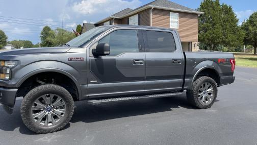 Photo 2 of 16 of 2017 Ford F-150 XLT