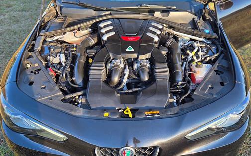 2017 Alfa Romeo Giulia Quadrifoglio