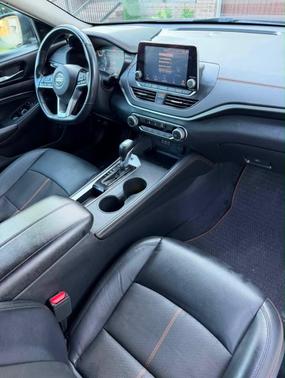Black 2021 Nissan Altima 2.5 SR