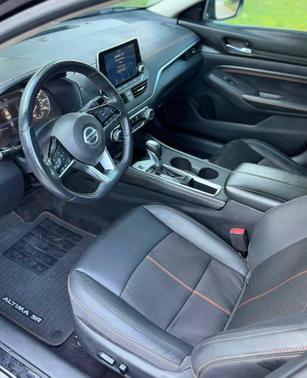 Black 2021 Nissan Altima 2.5 SR