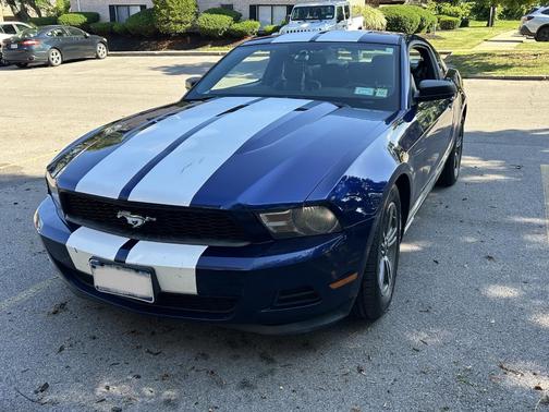 Blue 2012 Ford Mustang V6 Premium