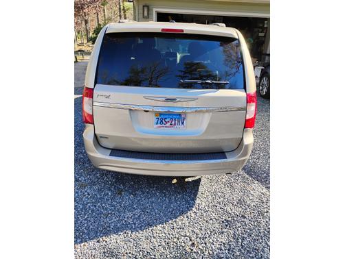 2015 Chrysler Town & Country Touring