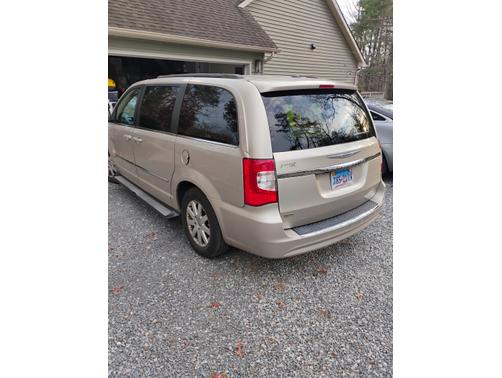2015 Chrysler Town & Country Touring