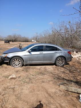 2013 Chrysler 200 Touring