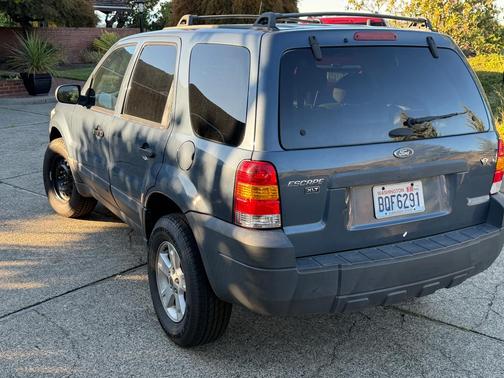 Green 2005 Ford Escape XLT
