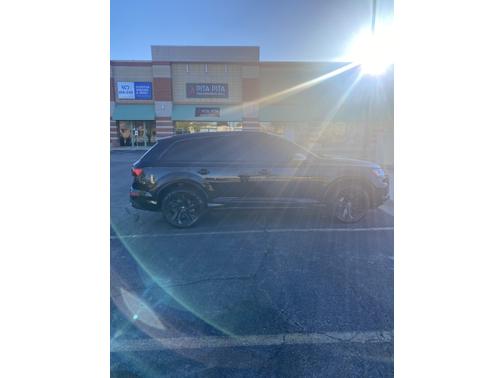 2022 Audi Q7 45 Premium