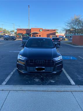 2022 Audi Q7 45 Premium