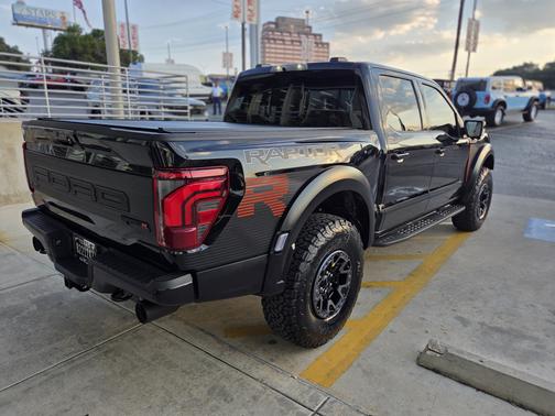 2025 Ford F-150 Raptor