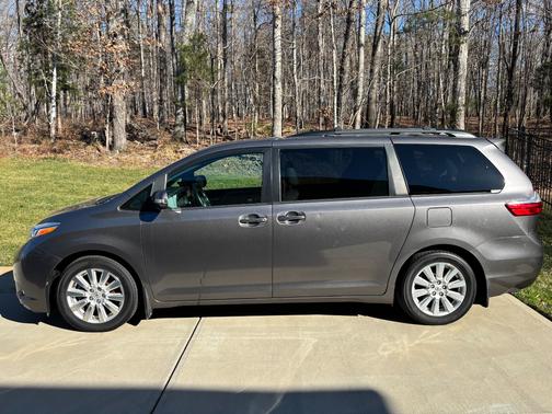 2017 Toyota Sienna Limited