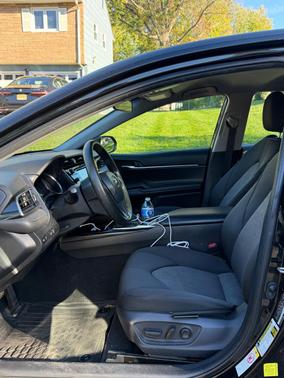 Black 2019 Toyota Camry LE